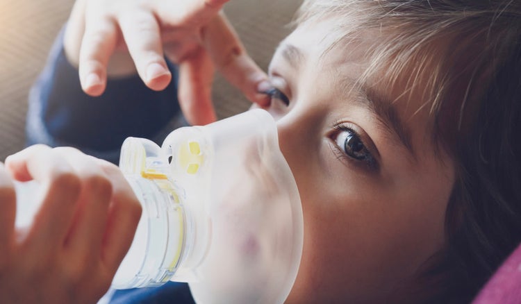 Infecciones respiratorias agudas en niños y adultos mayores en Centroamerica